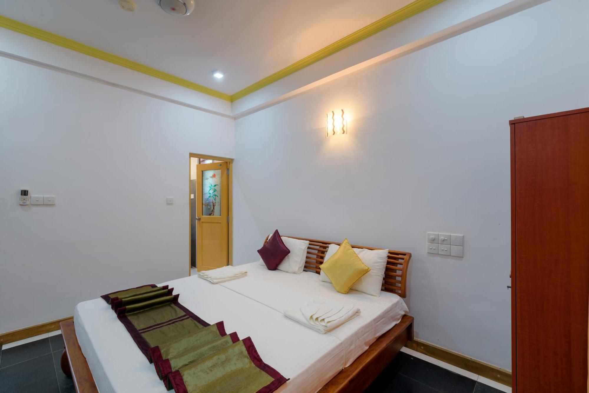 Hotel Sobana Lake Front Udawalawe Eksteriør bilde